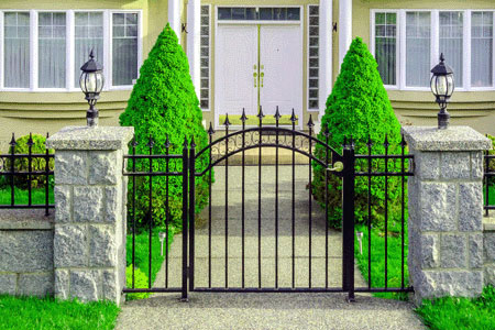 home-staging-fence-1